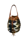MAB36 - BOLSO CARTERA SHIGRA Y CUERO, RECOGIDO, 1 ASA MANO Y CORREA AJUSTABLE