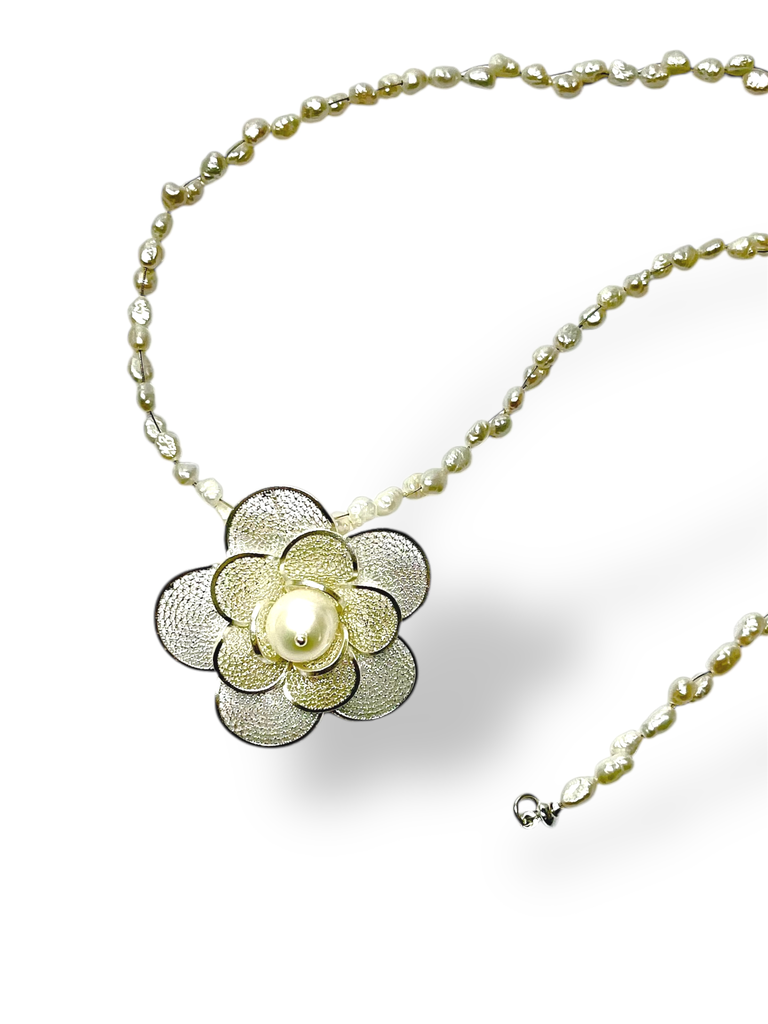 COLLAR IDENTIDAD EN PLATA