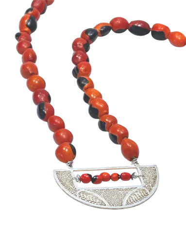 [TJCF47] COLLAR IDENTIDAD EN PLATA